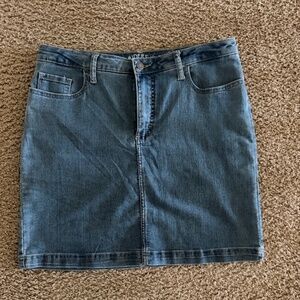 Lee Riders Jean Skirt w/built in mesh shorts NWOT